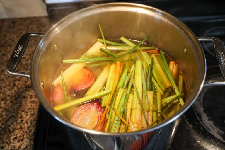 add aromatics to soup
